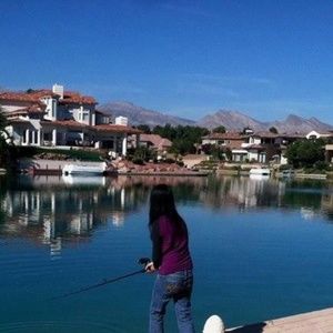 Meet your Posher, Sharon